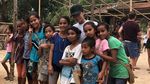 Foto: Keluarga David Beckham & Senyum Anak-anak Sumba
