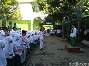 Teks Pembukaan UUD 1945, Pancasila, dan Proklamasi untuk Petugas Upacara 17 Agustus