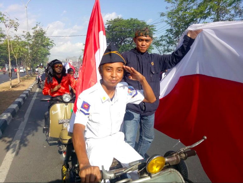 Penggemar Vespa di Makassar Foto: Ibnu Munsir/detikOto Penggemar Vespa di Makassar Foto: Ibnu Munsir/detikOto