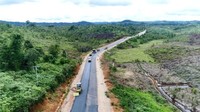 Beberapa pekerjaan yang masih dikerjakan di antaranya penggantian Jembatan Sumpak, pekerjaan bahu jalan, pekerjaan aspal dan pekerjaan marka jalan. Istimewa/Ditjen Bina Marga Kementerian PUPR.