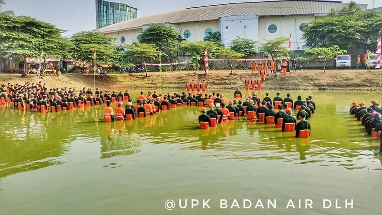 UPK Badan Air Upacara HUT Ke-73 RI di Waduk hingga Kali UPK Badan Air Upacara HUT Ke-73 RI di Waduk hingga Kali