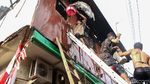 Warga Mangga Besar Gotong-royong Padamkan Kebakaran