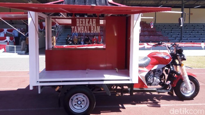 Upacara HUT RI, Pemkot Solo Luncurkan Tambal Ban Berbasis Daring