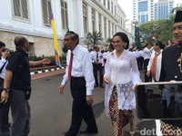 Zulkifli Hasan SIndir Utang RI, Sri Mulyani Angkat Bicara