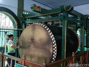 Bedug Terbesar di Dunia Ini Dipukul Saat Detik-detik Proklamasi