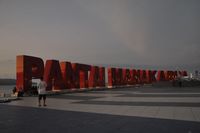 Indahnya Pantai Deking yang Jadi Tempat Finis Sandeq Race 2018