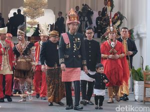 Foto: Lucunya Jan Ethes Diajak Jokowi Keliling Istana