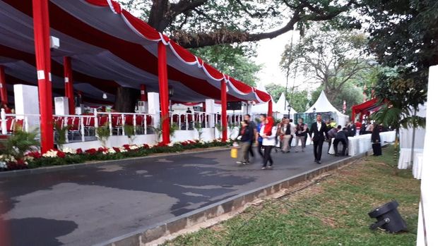 Begini Suasana Jelang Upacara Bendera Di Istana