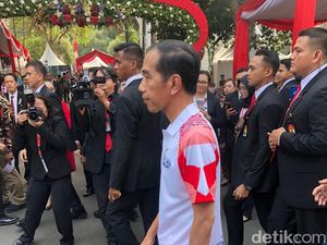 Lagu Dewa 19 Berkumandang di Istana Temani Jokowi Sapa Tamu
