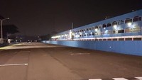 Penerangan sirkuit Sentul pun dibenahi total terutama dari sisi lampu penerangan yang diklaim lebih baik dari balapan serupa di Le Mans, Prancis. (dok.ABM Motorsport)