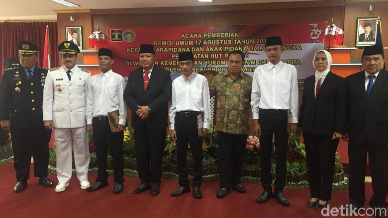 Kemenkum DKI Serahkan Remisi 3.761 Napi, Termasuk Ahok Kemenkum DKI Serahkan Remisi 3.761 Napi, Termasuk Ahok