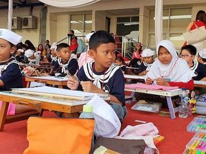 Meriahkan HUT RI, Ratusan Anak Lomba Gambar Kapal