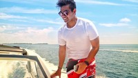 Pemilik nama lengkap Aero Sutan Aswar merupakan atlet jetski Indonesia yang namanya harum di kancah dunia. Peraih medali emas dalam ajang Asian Beach Games 2014 ini senang banget kulineran. Foto: instagram @aeroaswar