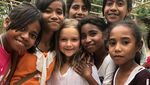 Foto: Keluarga David Beckham & Senyum Anak-anak Sumba