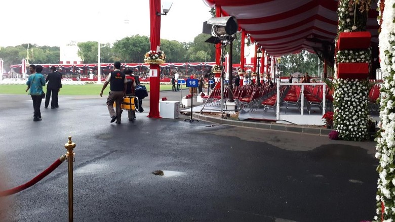 Begini Suasana Jelang Upacara Bendera Di Istana