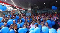 Bank Mandiri juga menerbitkan beberapa produk bertema Asian Games seperti Mandiri Debit, Mandiri Kartu Kredit, dan Mandiri E-Money seperti yang disampaikan Direktur Bisnis Kecil dan Jaringan Bank Mandiri, Hery Gunardi.