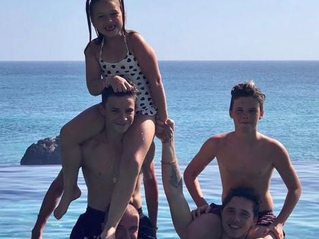 Family Time Keluarga David Beckham di Bali dan Sumba