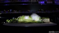 Pembukaan Asian Games digelar malam ini (18/8) di Stasion Utama Gelora Bung Karno (SUGBK), Senayan. Stadion yang diresmikan 1972 itu sudah ramai dengan penonton.