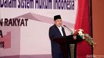 Gaya Jusuf Kalla Hadiri Peringatan Hari Konstitusi di MPR