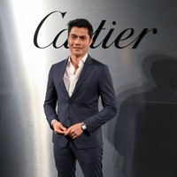 Tak punya pengalaman akting, ia sempat menolak tawaran bermain film Crazy Rich Asian. Namun, Jon Chu, bersikeras mengajaknya untuk audisi. Aku dikirim tiga sampai empat email untuk audisi. Tapi aku menolak karena aku bukan aktor, ungkap Henry kepada Jimmy Fallon di The Tonight Show. Di film tersebut, ia beradu akting dengan aktris ternama Asia, Michelle Yeoh. (Foto: Getty Images)