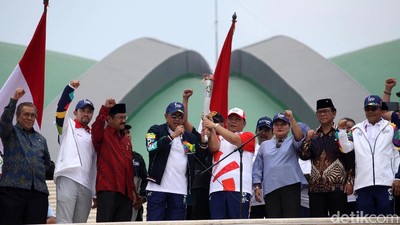 Kirab Obor Asian Games 2018 Tiba di Gedung DPR