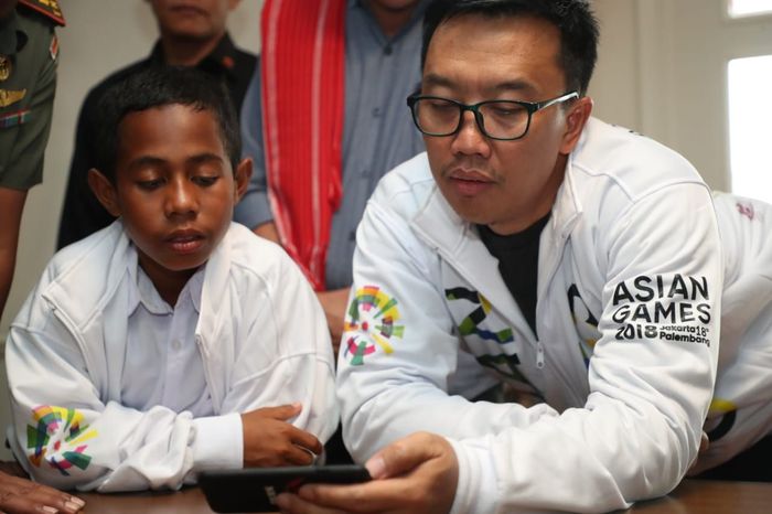 Joni dan Menpora Imam (Foto: Kemenpora) Joni dan Menpora Imam (Foto: Kemenpora)