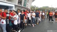 Antusiasme Penonton Jelang Acara Pembukaan Asian Games 2018