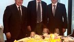 Ini Pose Erick Thohir Jajan di Senayan Jelang Asian Games dan Cicip Durian