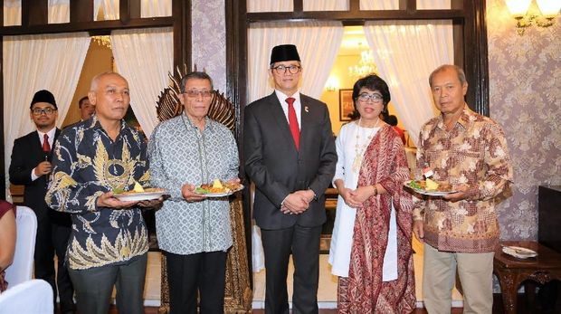 KBRI Vientiane Laos Gelar Upacara HUT ke-73 RI