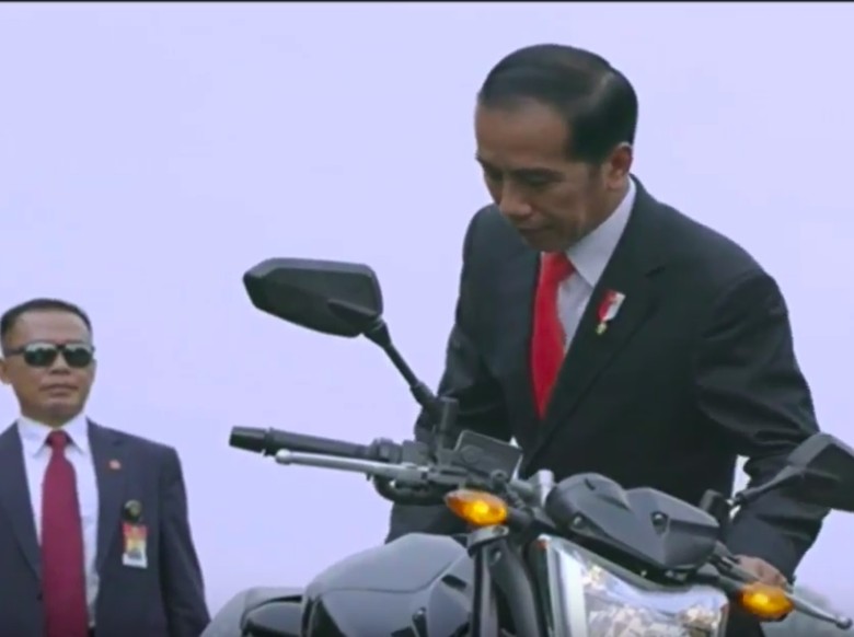 Aksi Jokowi di Pembukaan Asian Games 2018 Tetap Keren Buat Nikita Mirzani Aksi Jokowi di Pembukaan Asian Games 2018 Tetap Keren Buat Nikita Mirzani