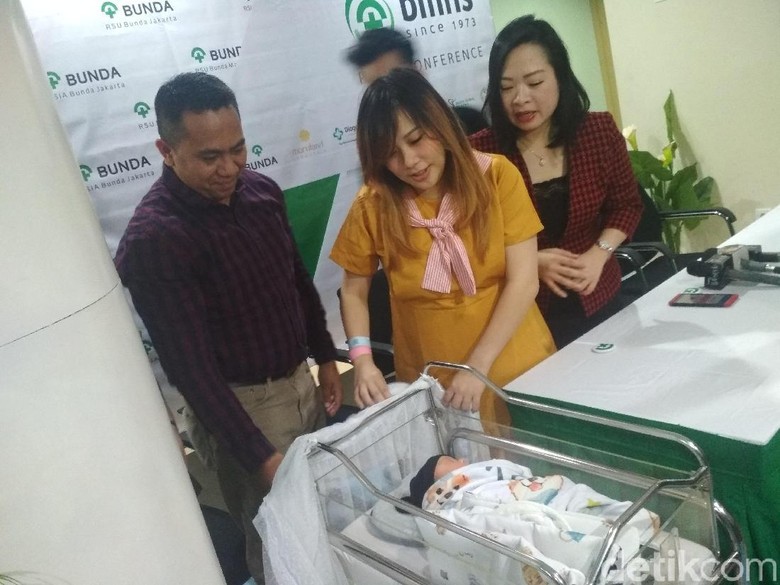 Perjuangan Cherly Juno Melahirkan Anak Pertama Secara Caesar Perjuangan Cherly Juno Melahirkan Anak Pertama Secara Caesar
