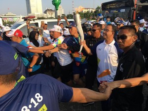 Anies ke Penonton Pembukaan Asian Games: Gunakan Bus