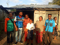 Siswa VII SMPN Silawan, Yohanis Gama Marchal Lau, yang memanjat tiang demi Bendera Merah Putih di Atambua, mendapatkan beasiswa PLN hingga jenjang S1 (Foto: dok. PLN)