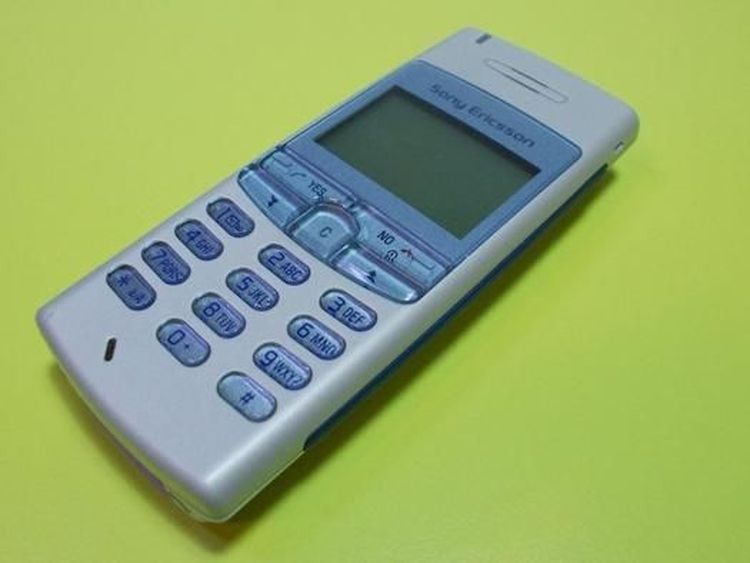 Ponsel Hitam Putih Legenda, Anda Mungkin Pernah Punya
