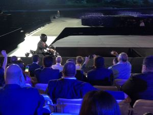 Bermotor, Gaya Jokowi Hadiri Pembukaan Asian Games di GBK