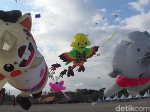 Keren! Di Bali Ada Layang-layang Jumbo Trio Maskot Asian Games 2018