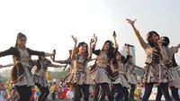 JKT48 hibur warga