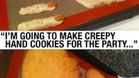 Aku akan membuat cookies bentuk tangan dan jari yang seram untuk pesta.. namun hasilnya justru seperti jari bengkak yang bikin ngakak. Foto: Istimewa