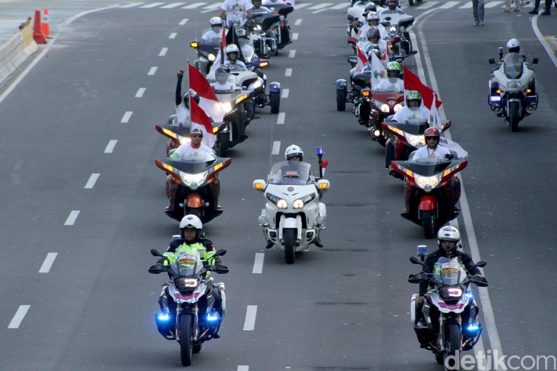 Konvoi moge kawal obor Asian Games 2018. Foto: Rifkianto Nugroho Konvoi moge kawal obor Asian Games 2018. Foto: Rifkianto Nugroho