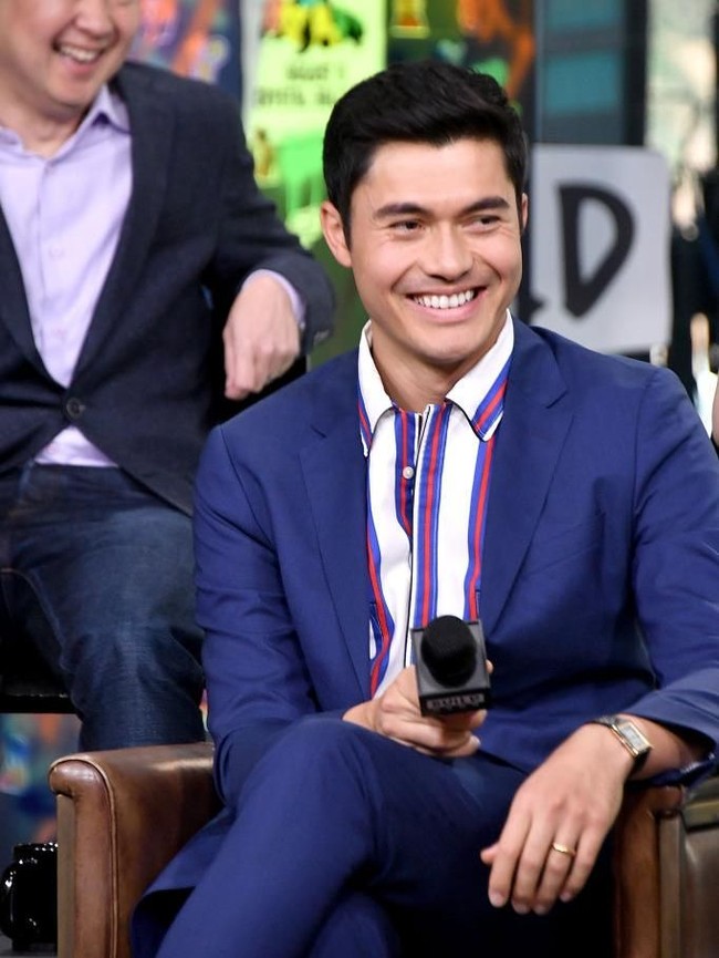 Bicara soal karier, pria 31 tahun ini ternyata pendatang di Hollywood. Crazy Rich Asian benar-benar menjadi film pertamanya. Sebelumnya, ia hanya dikenal sebagai presenter acara wisata di BBC dan Discovery Channel Asia. (Foto: Getty Images)