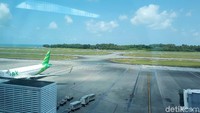 Bandara ini sudah dibuka sejak tanggal 6 Agustus 1997. Bandara ini memiliki luas 300 hektar.