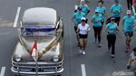 Mobil Jadul hingga Moge Iringi Pawai Obor Asian Games Menuju GBK