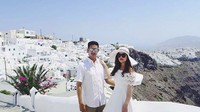 Santorini memang spot paling terkenal di Yunani selain Mykonos dan Athens. Foto: Tasya Kamila / IG @tasyakamila