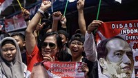 Antusiasme warga yang hadir dalam deklarasi dukungan untuk Jokowi.