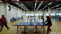 Olahraga tenis meja paling banyak yang digandrungi para pekerja untuk melepas penat.