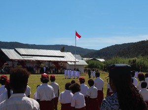 Merasakan HUT Kemerdekaan di Pedalaman Papua Barat yang Cantik Banget!