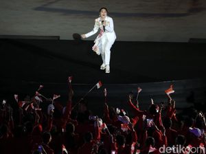 Kritik Lip Sync Belum Usai, Via Vallen Kini Dibandingkan dengan Ayu Ting Ting