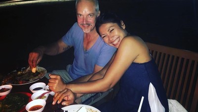 Mesranya Anggun C Sasmi dan Christian Saat Makan Duren dan Seafood Bareng