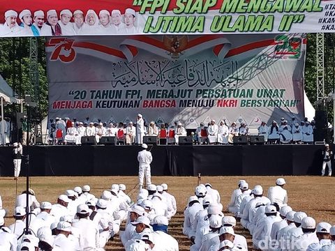 Muncul Petisi Tak Perpanjang Izin Ormas, HNW: Salah FPI Apa?
