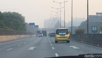 Alphard masuk pertama kali ke Indonesia secara resmi pada 2008 lalu. Total selama 10 tahun ada 15.000 unit lebih Alphard berkeliaran di jalanan ibukota. Foto: Istimewa